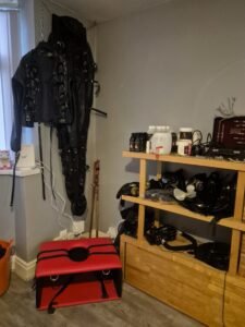 Smother box sleep sacks and gas masks Kinky sessions in Birmingham